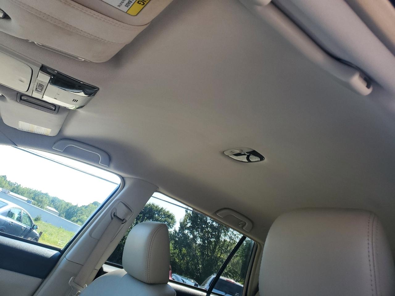 Subaru Outback 2.5i Limited 2012