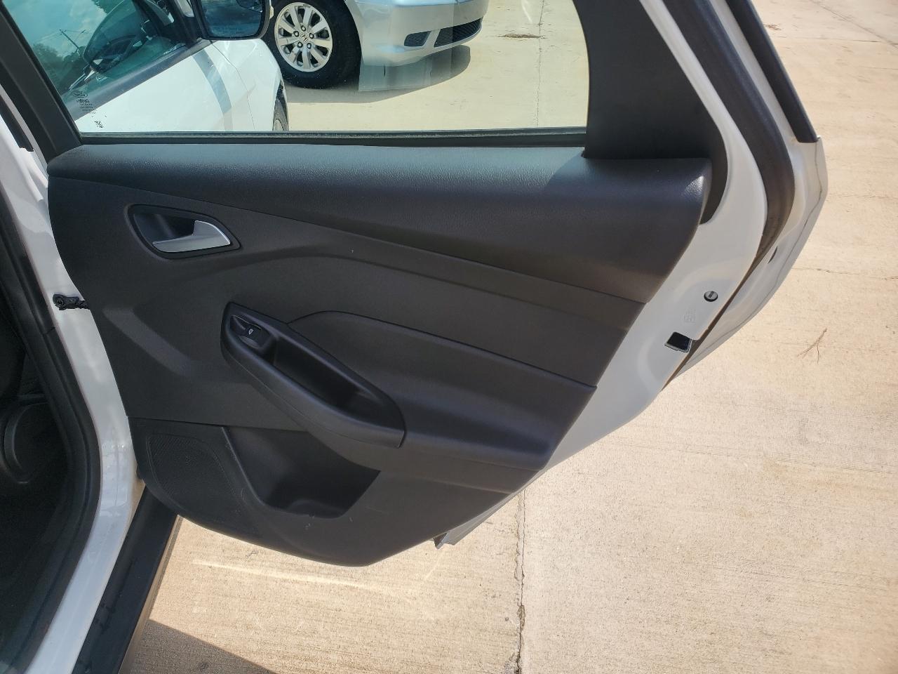 Ford Focus SE 2016