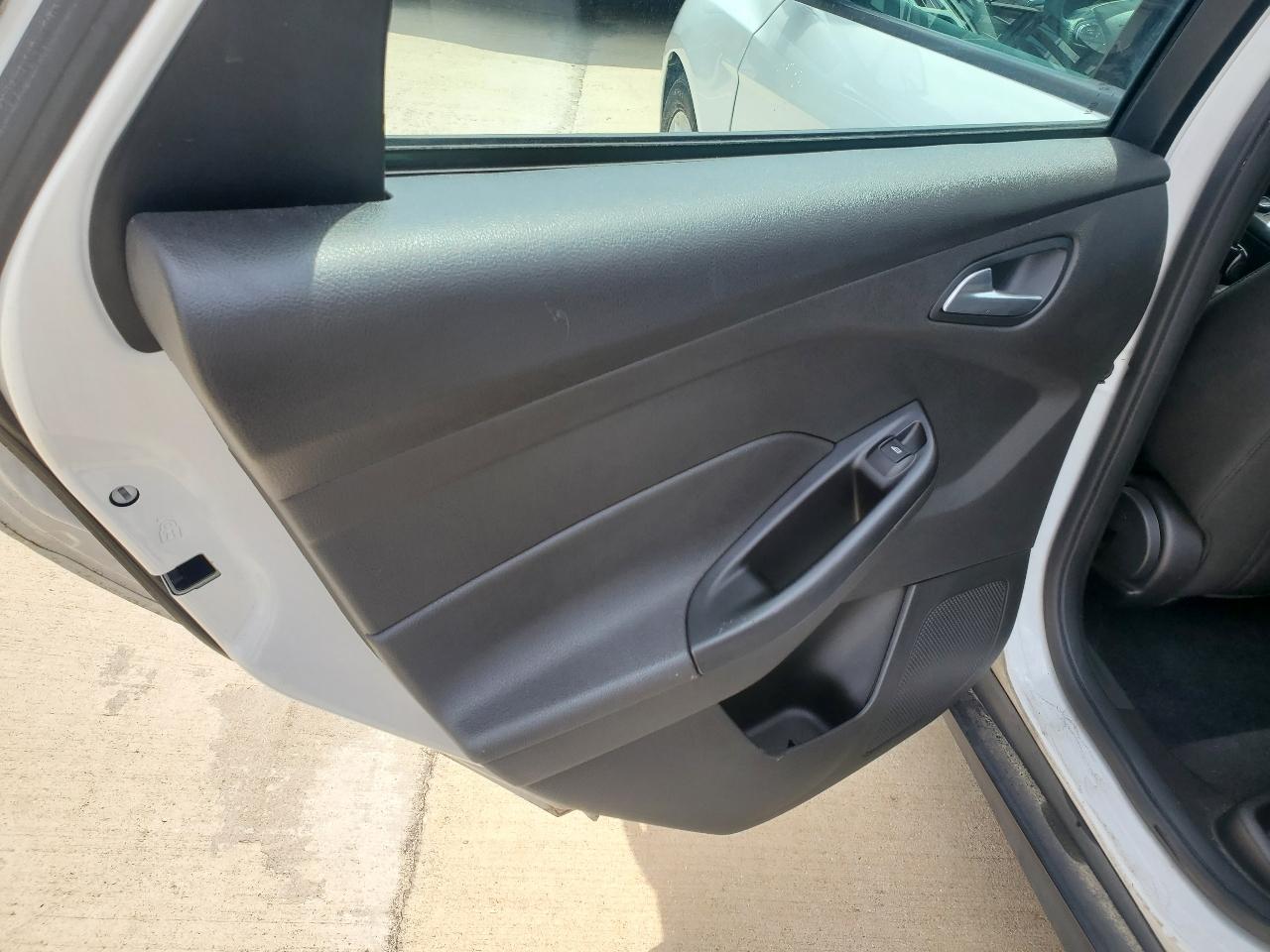 Ford Focus SE 2016
