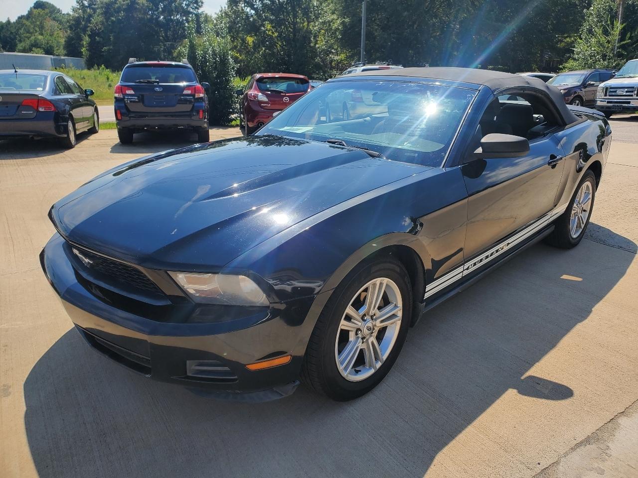 Ford Mustang V6 Convertible 2010