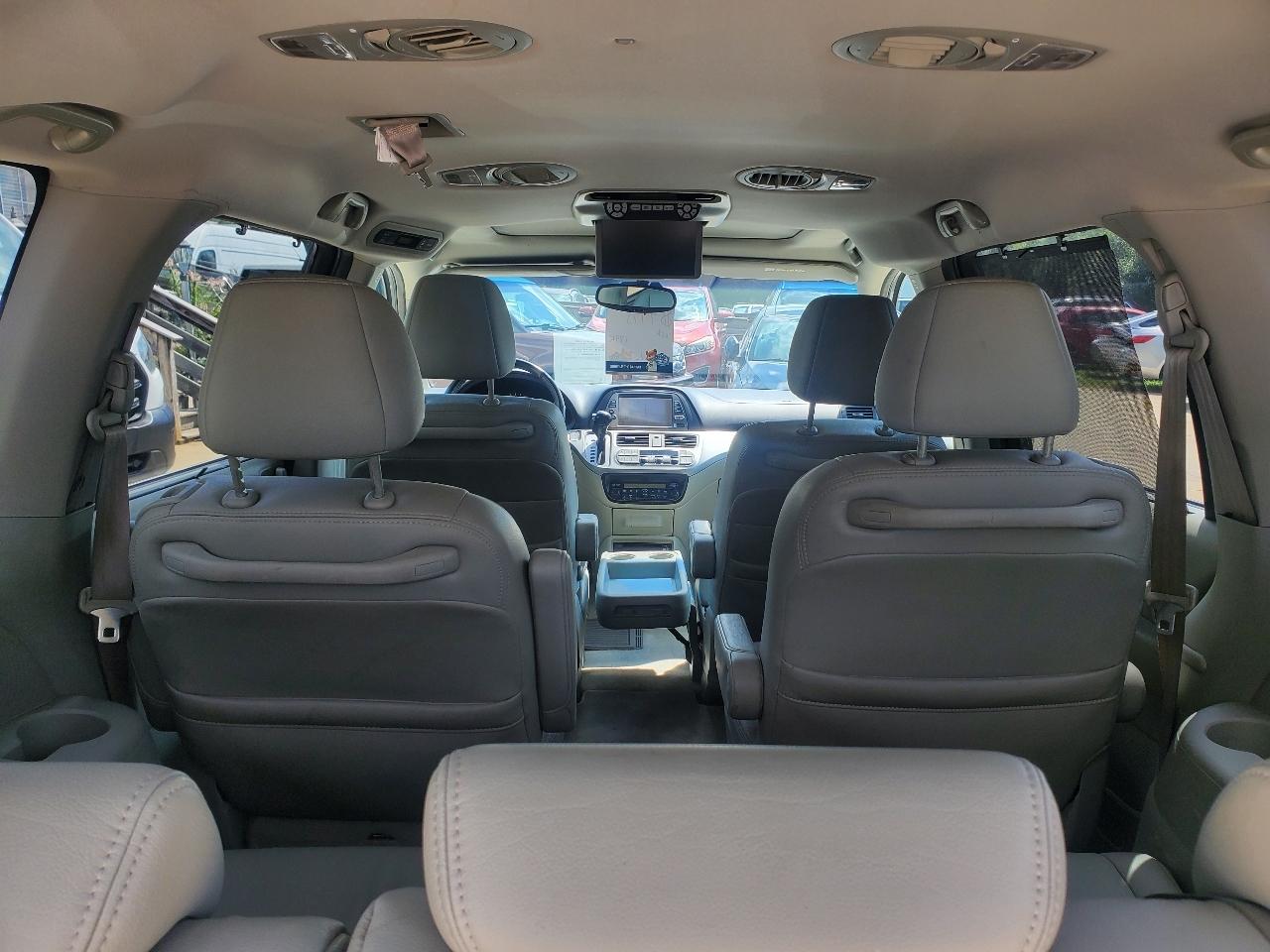 Honda Odyssey EX-L w/ DVD and Navigation 2009