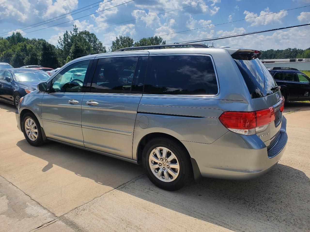 Honda Odyssey EX-L w/ DVD and Navigation 2009
