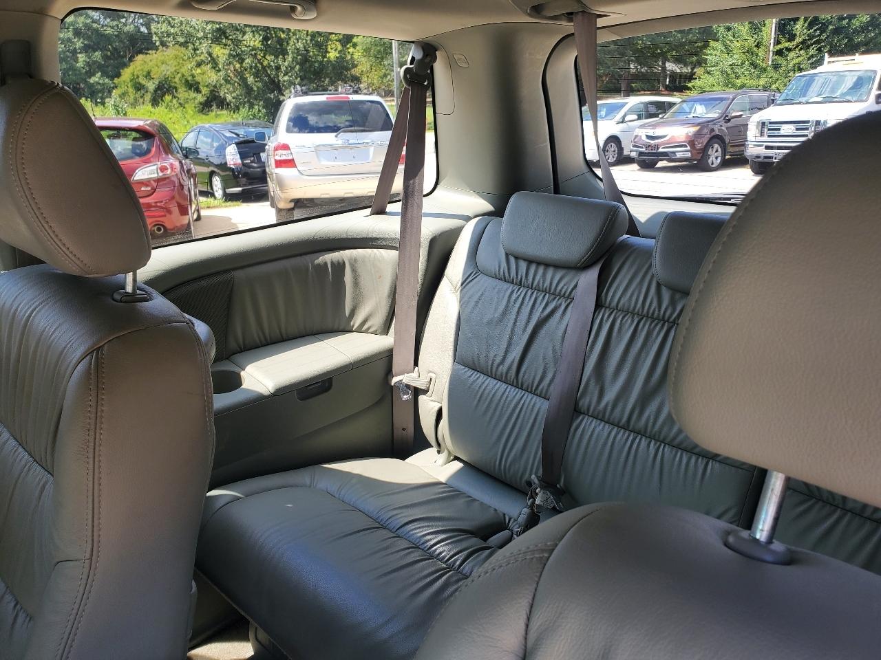 Honda Odyssey EX-L w/ DVD and Navigation 2009
