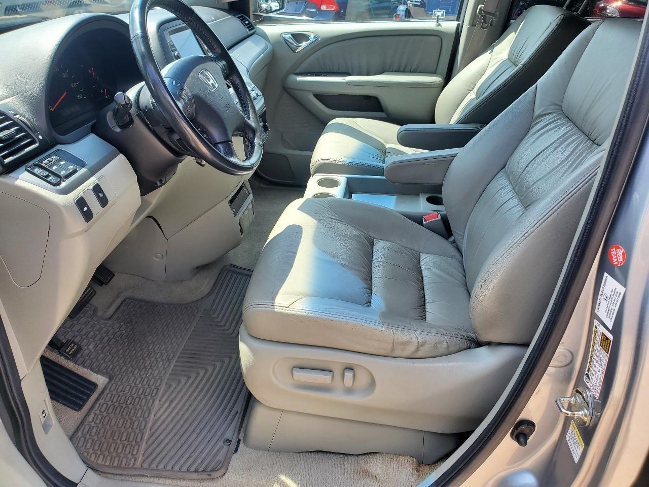 Honda Odyssey EX-L w/ DVD and Navigation 2009