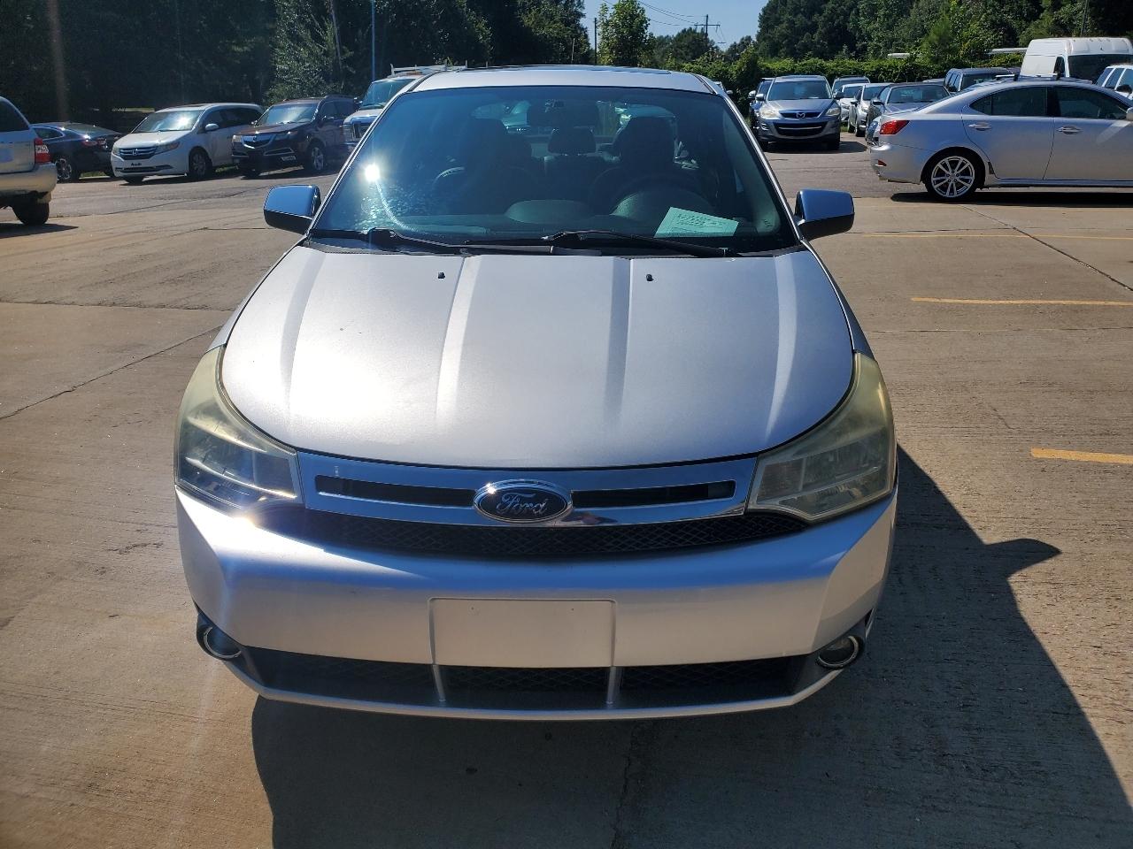 Ford Focus SEL Sedan 2010