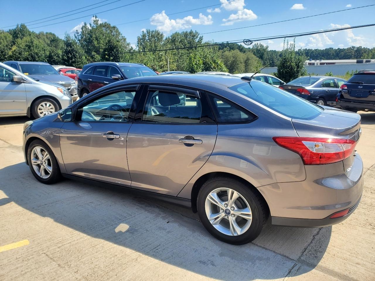 Ford Focus SE Sedan 2014