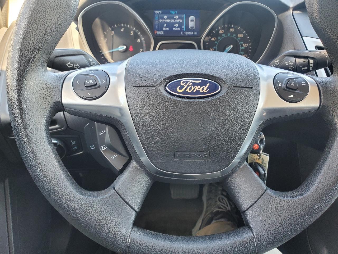 Ford Focus SE Sedan 2014
