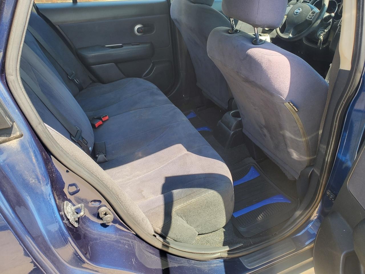 Nissan Versa 1.8 S Sedan 2009
