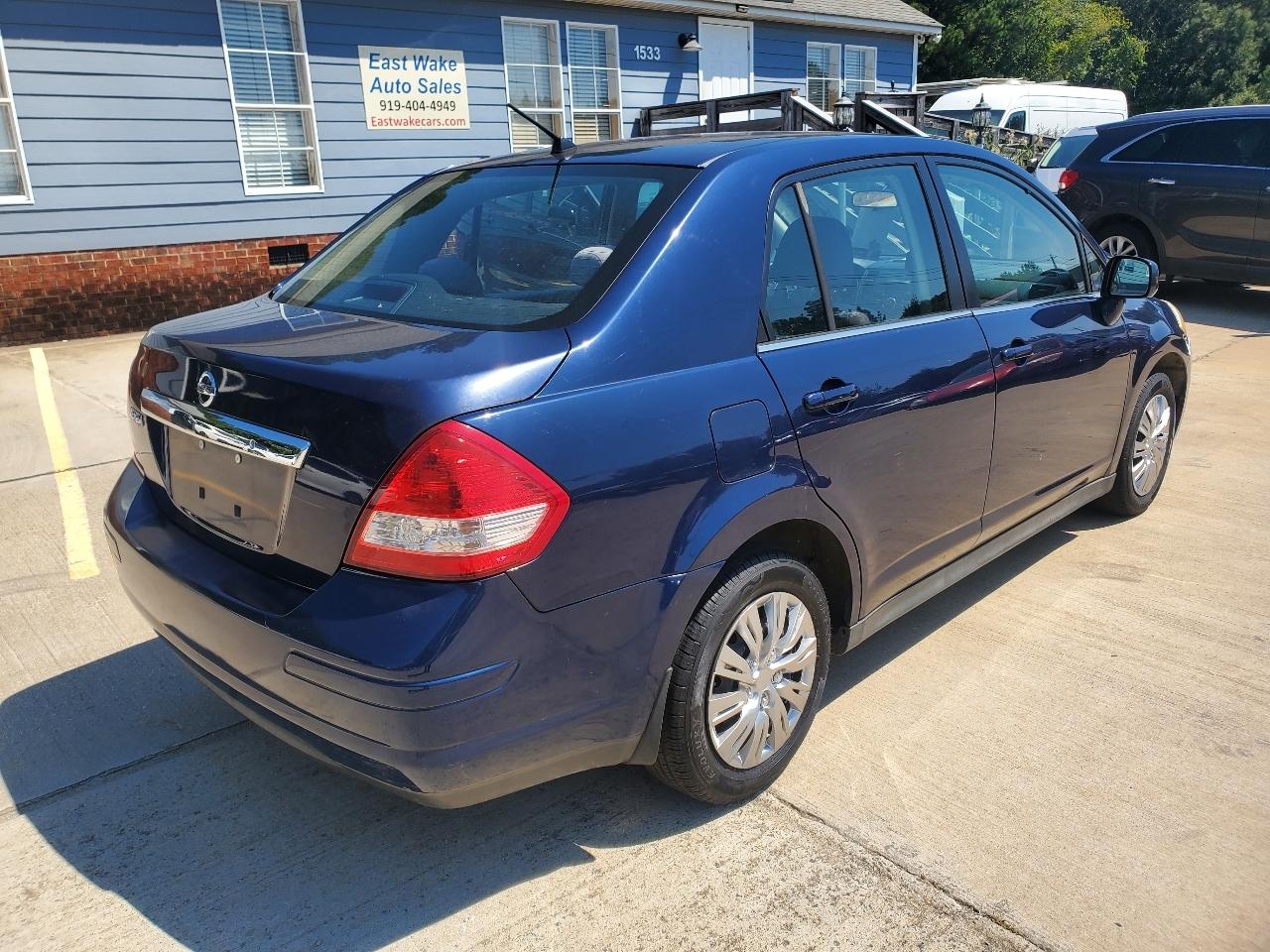 Nissan Versa 1.8 S Sedan 2009