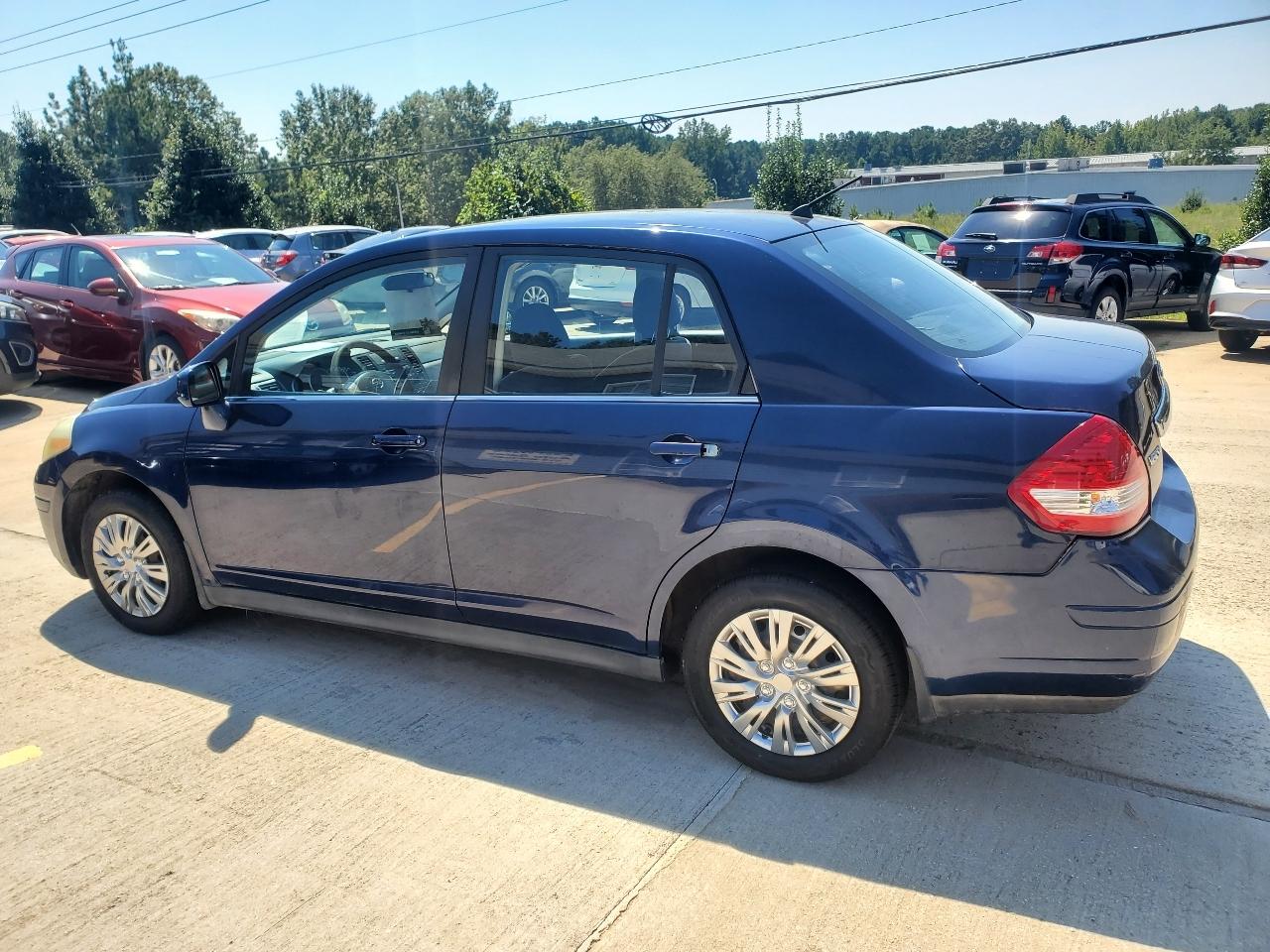 Nissan Versa 1.8 S Sedan 2009