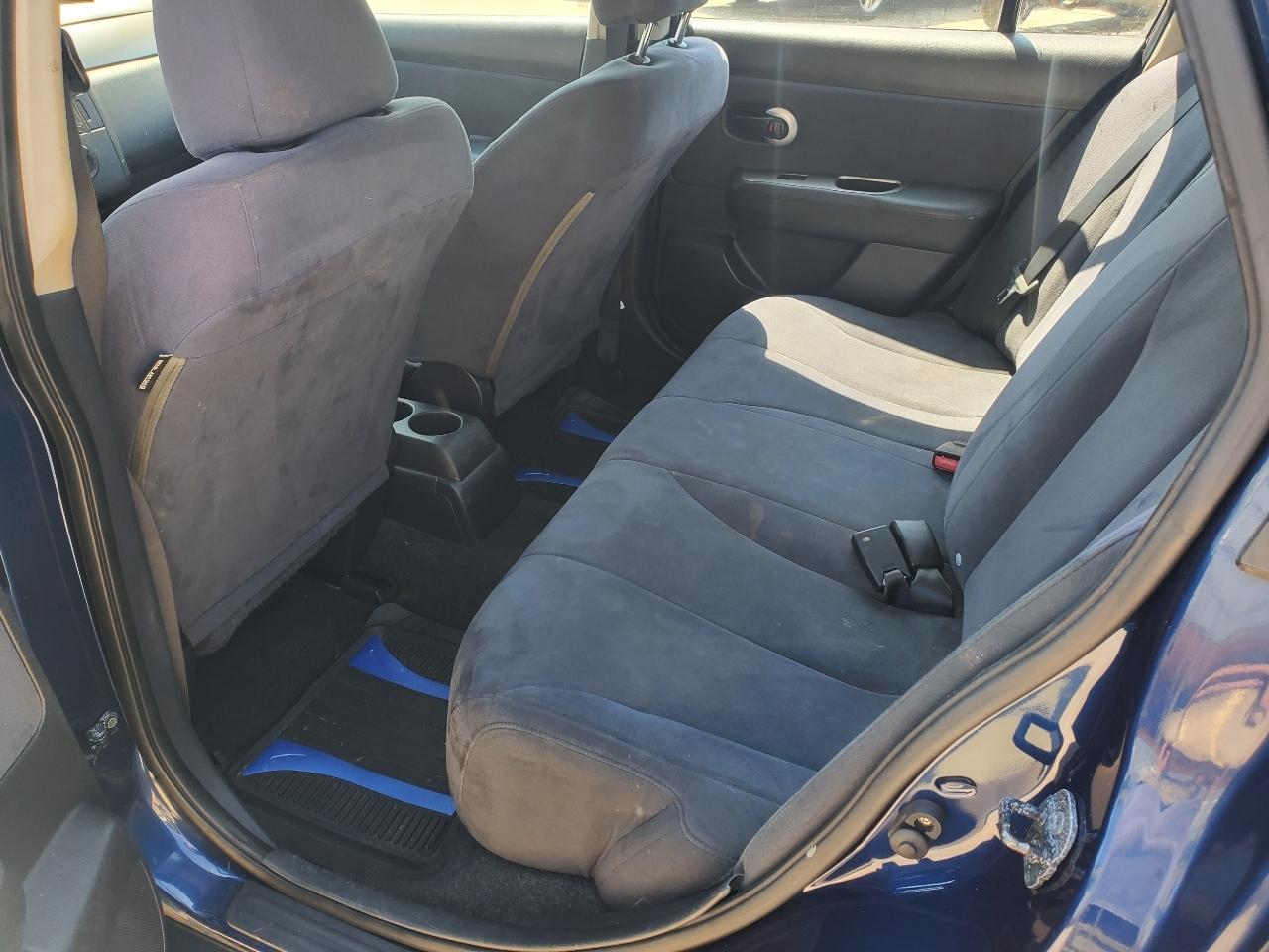 Nissan Versa 1.8 S Sedan 2009