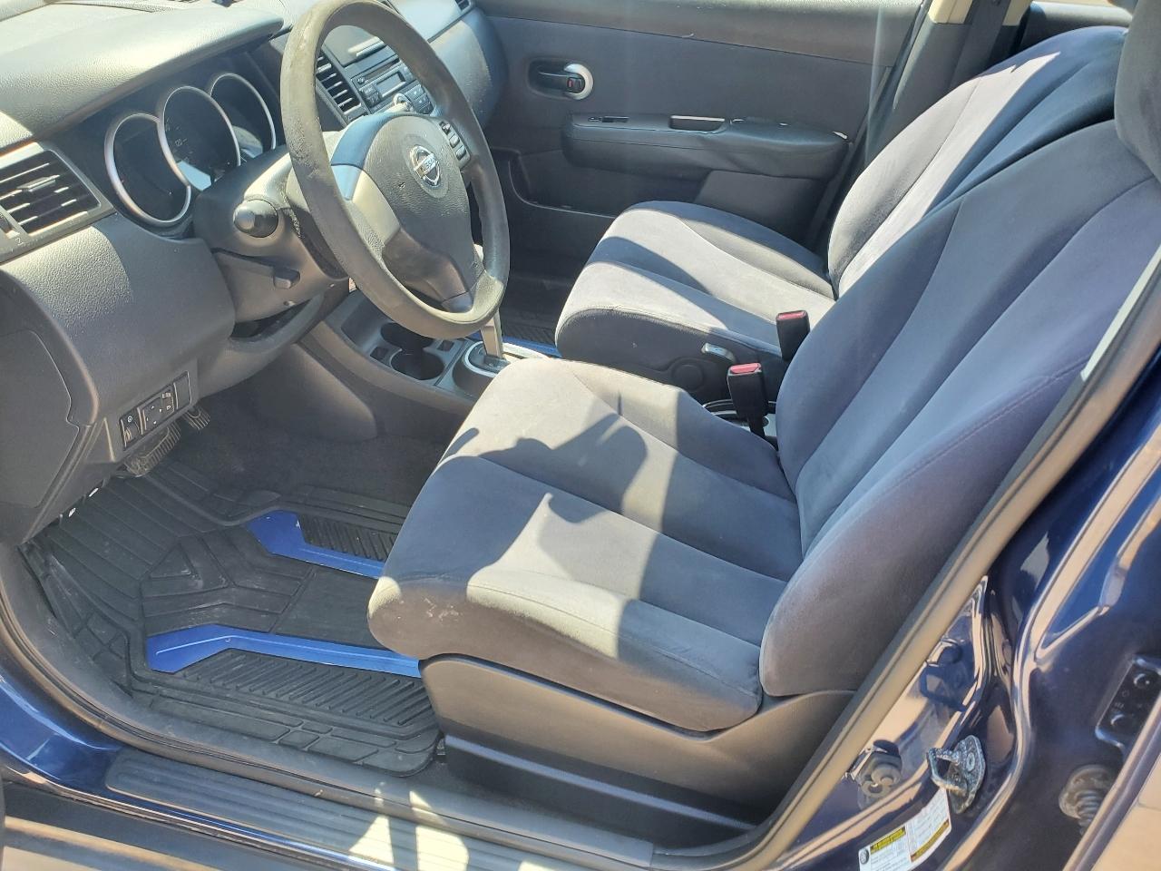 Nissan Versa 1.8 S Sedan 2009