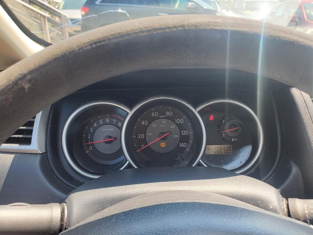 Nissan Versa 1.8 S Sedan 2009