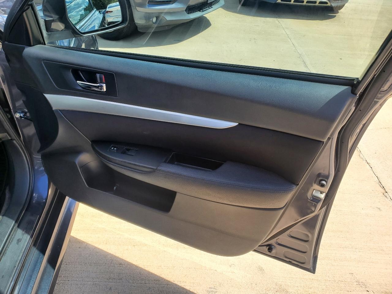 Subaru Legacy 2.5i Premium 2012