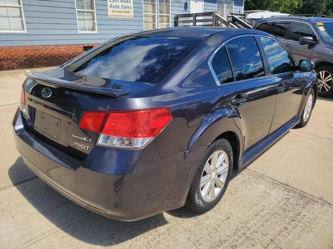 Subaru Legacy 2.5i Premium 2012