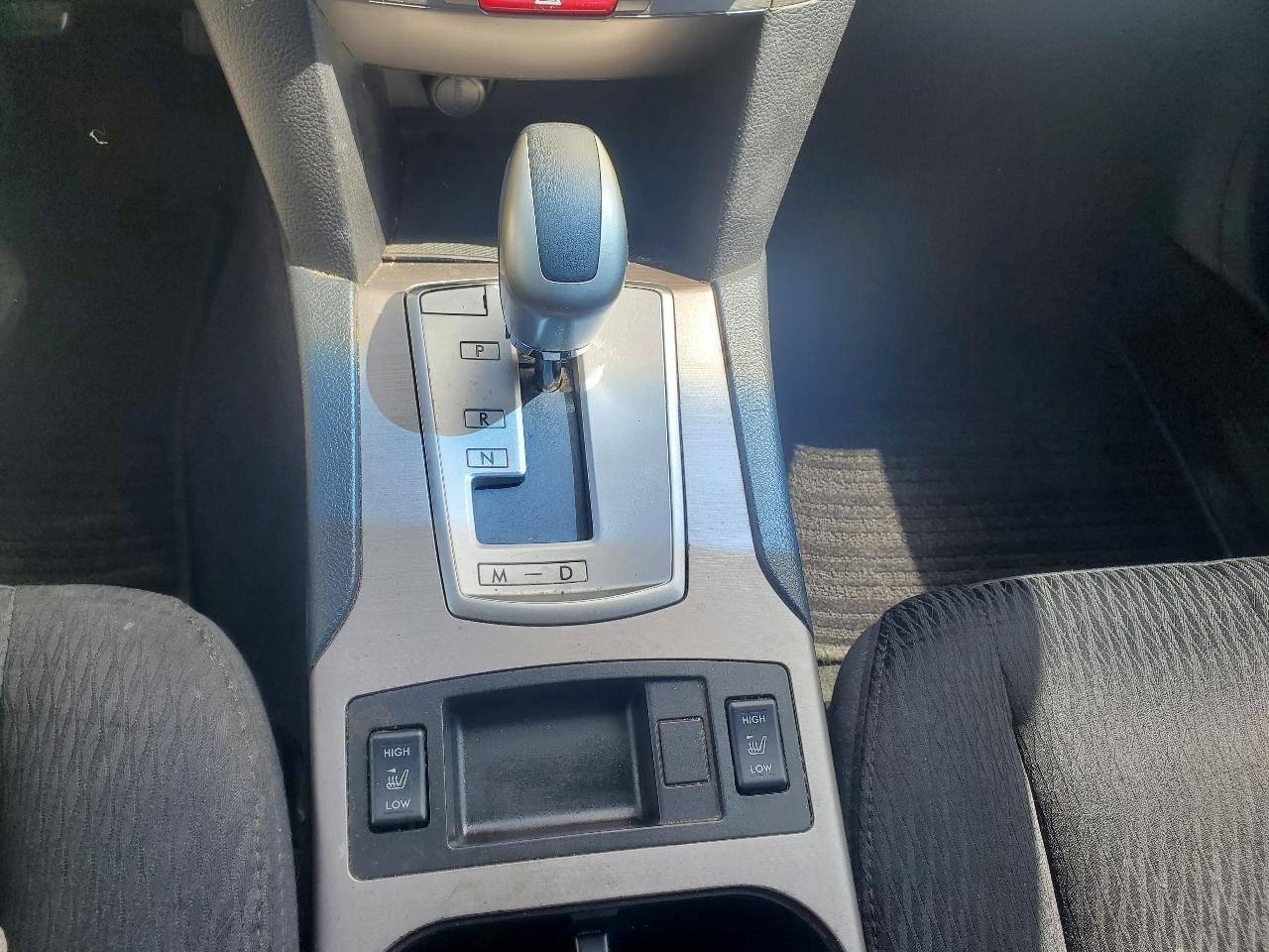 Subaru Legacy 2.5i Premium 2012