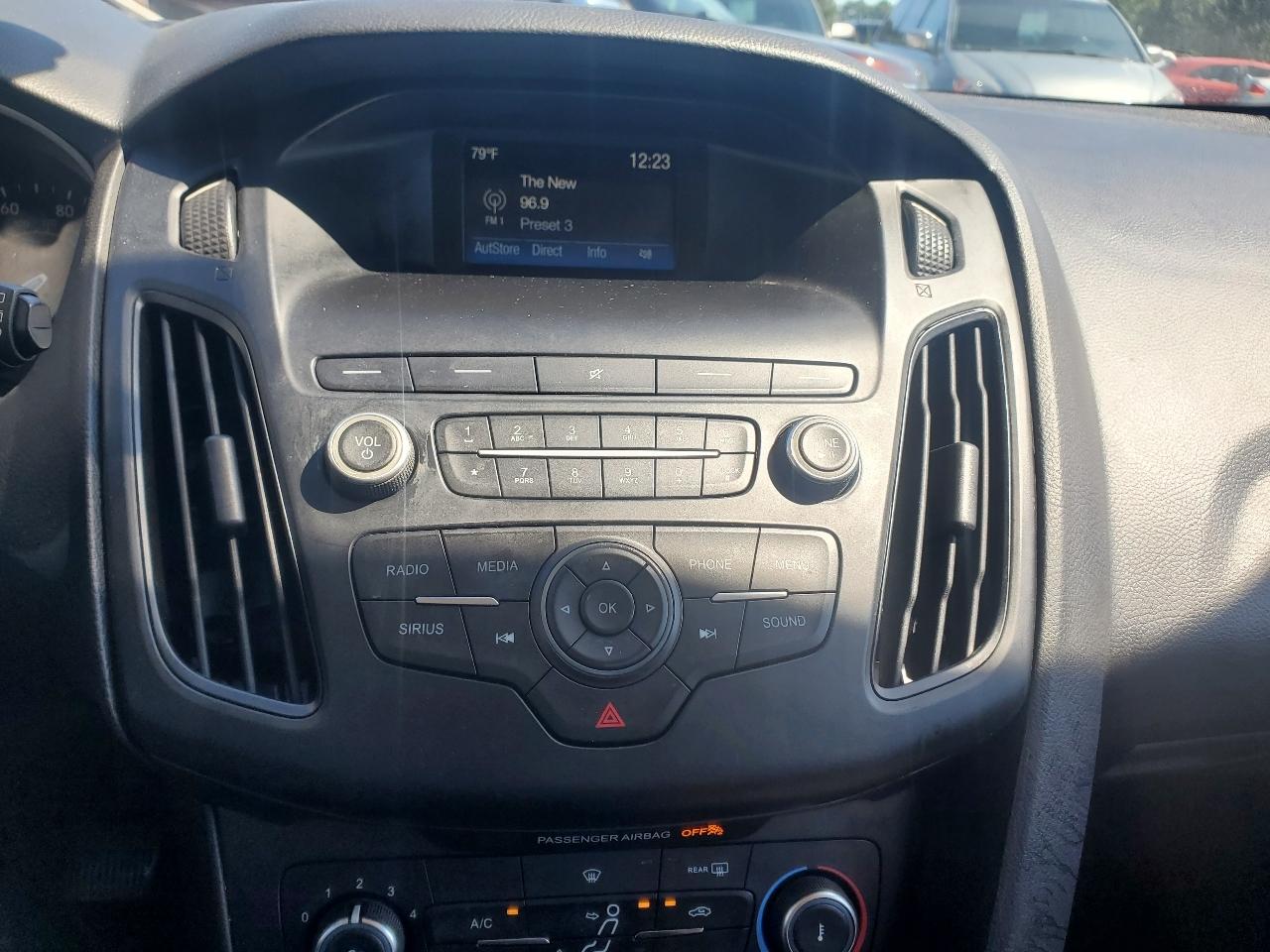 Ford Focus SE Hatch 2018