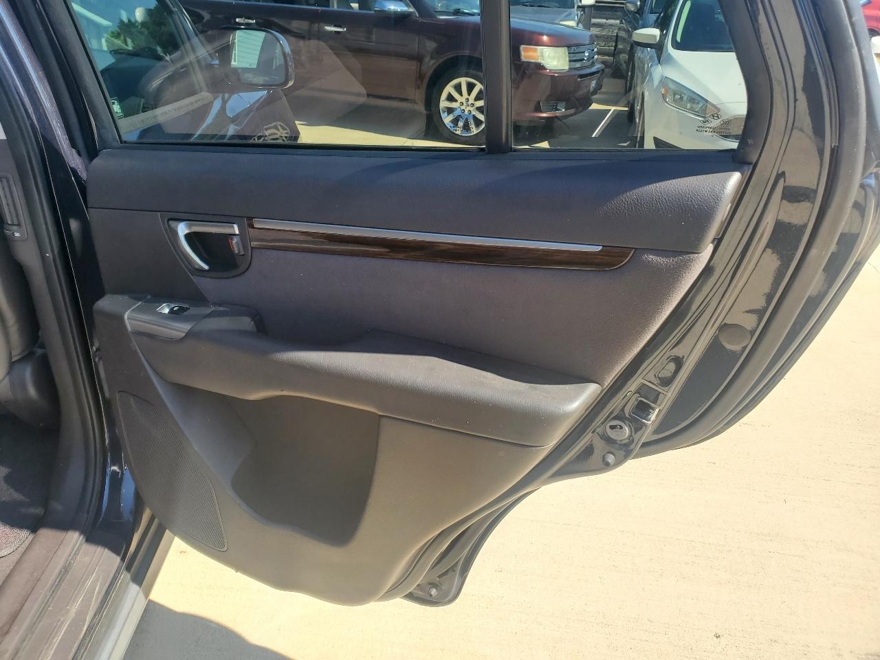Hyundai Santa Fe SE 3.5 FWD 2011