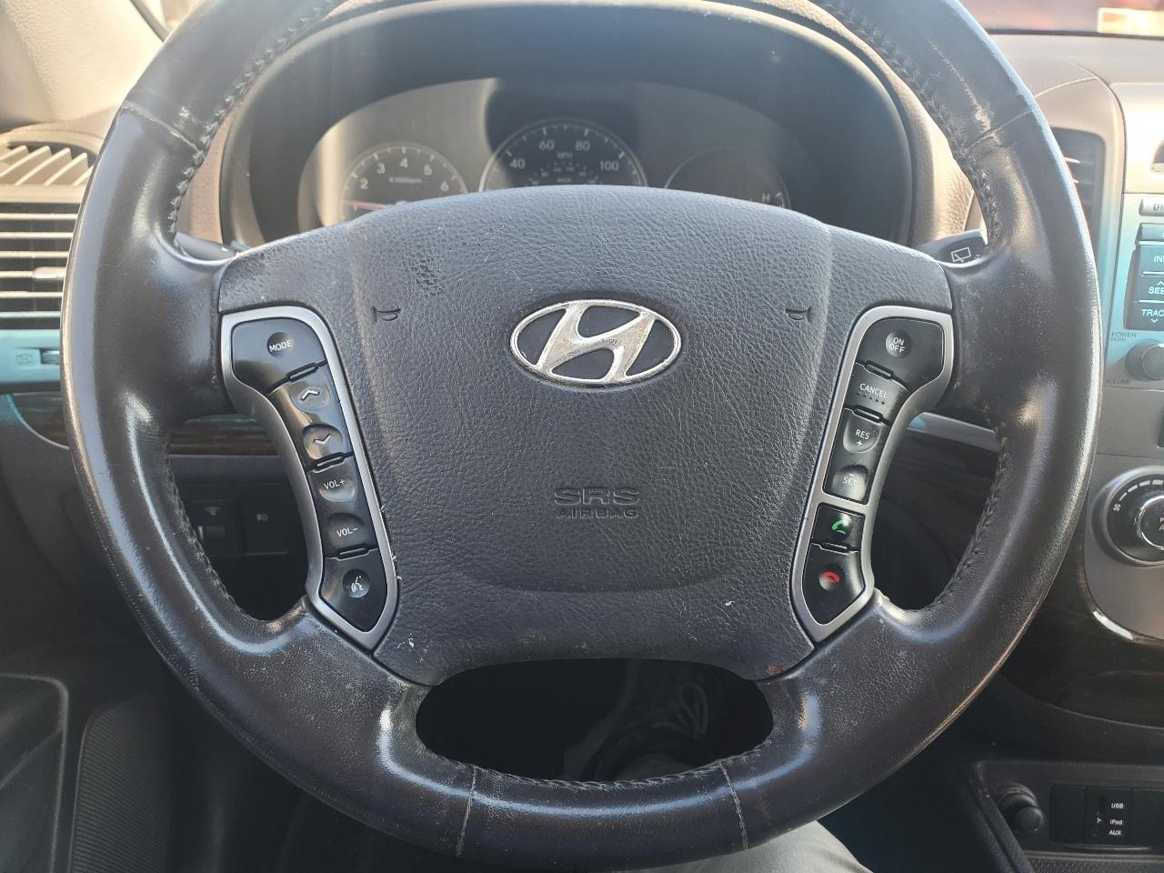 Hyundai Santa Fe SE 3.5 FWD 2011
