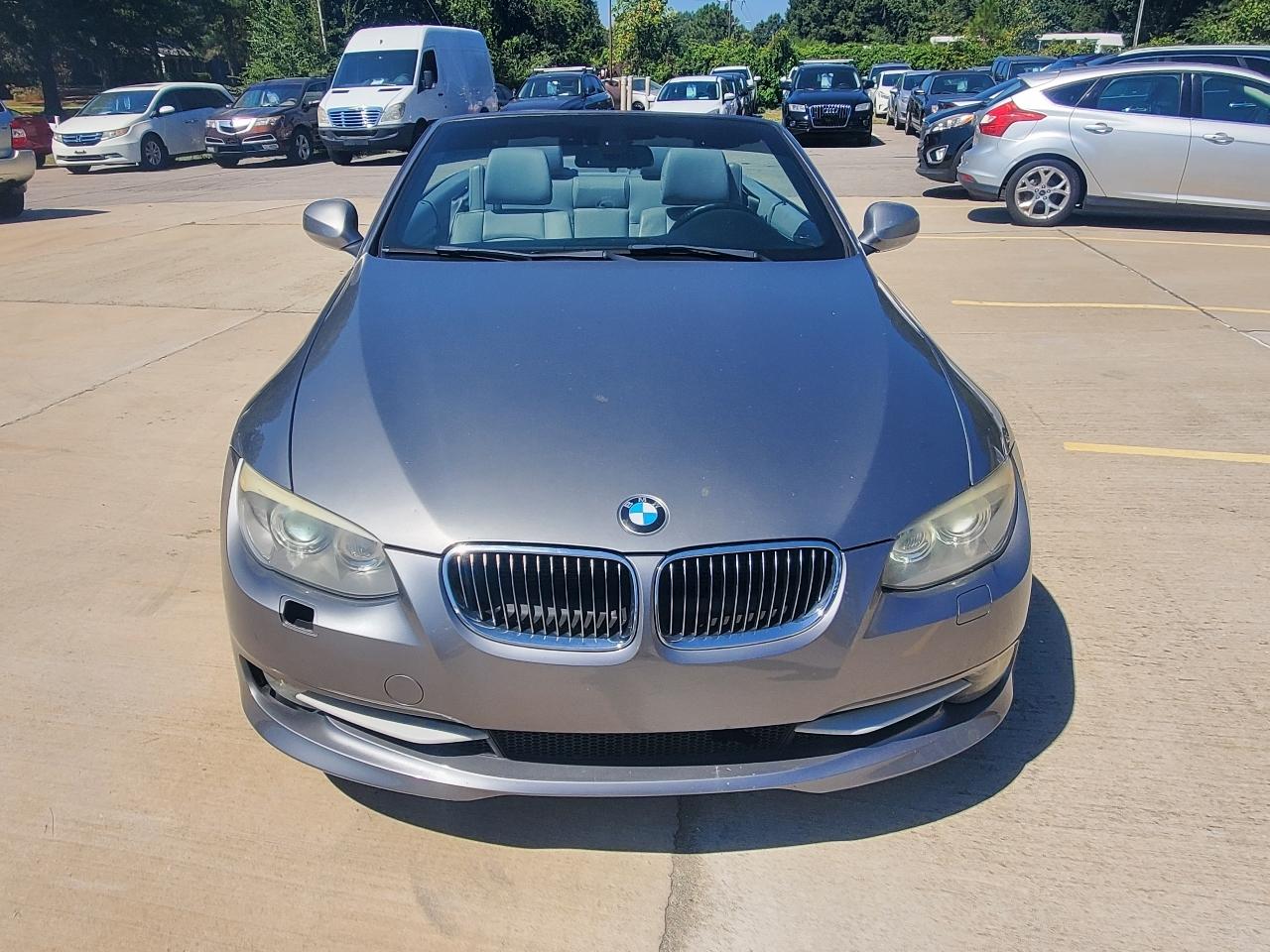 BMW 3-Series 328i Convertible 2011