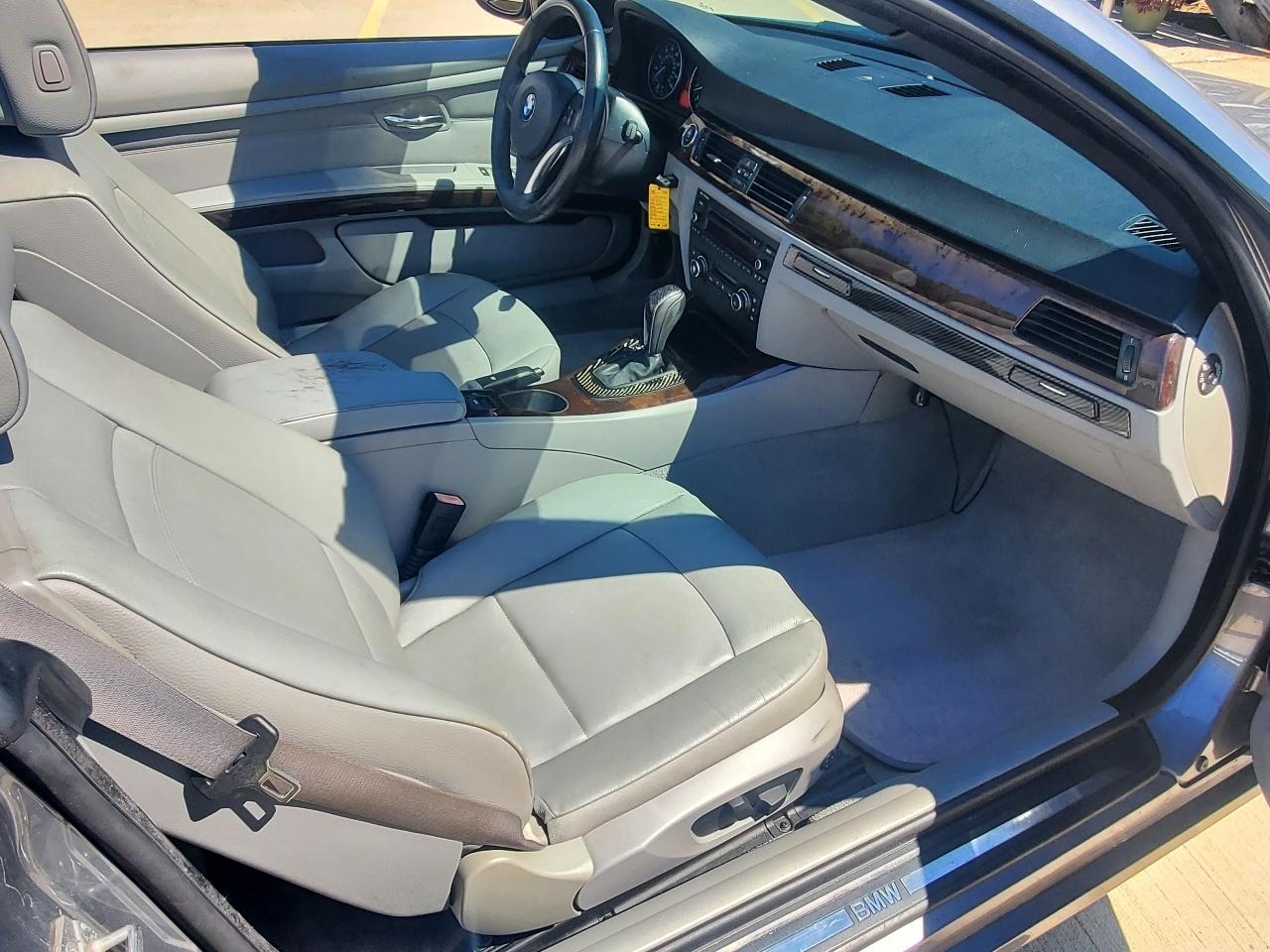 BMW 3-Series 328i Convertible 2011