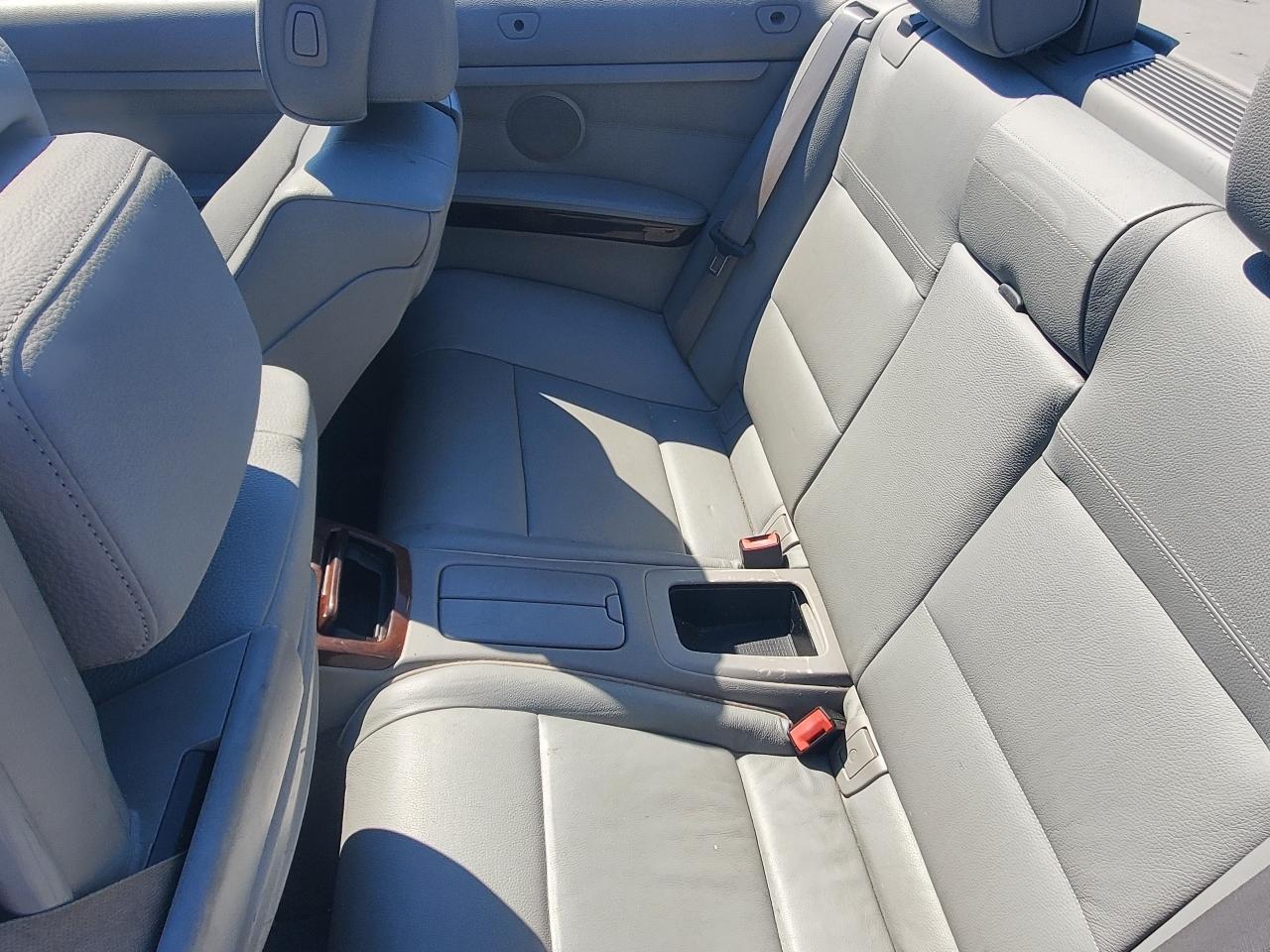BMW 3-Series 328i Convertible 2011