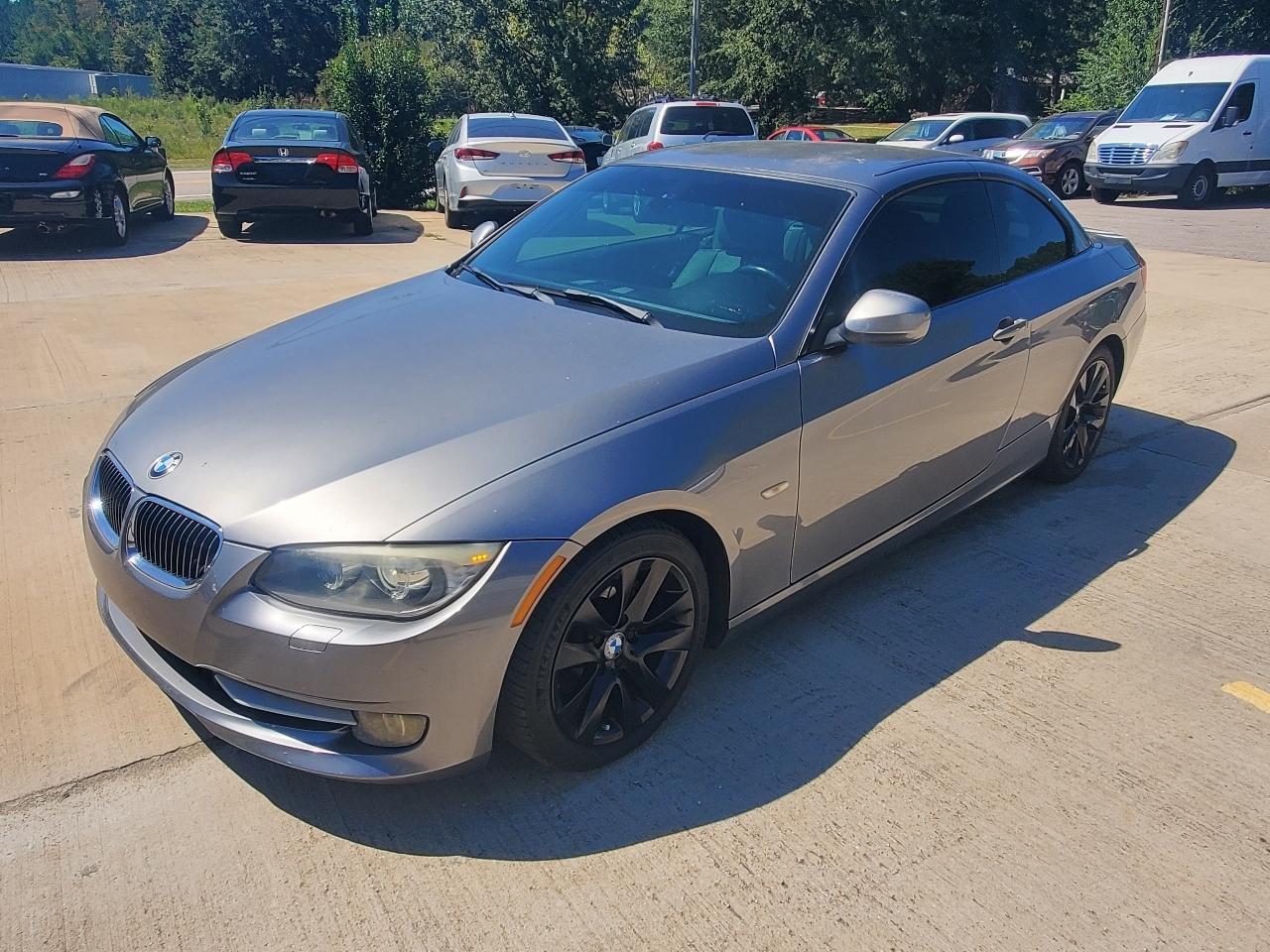 BMW 3-Series 328i Convertible 2011