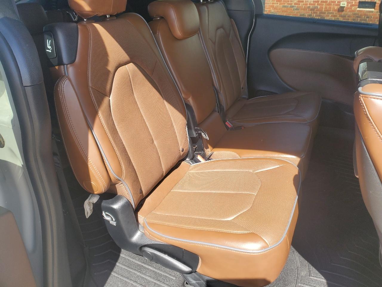 Chrysler Pacifica Limited 2017