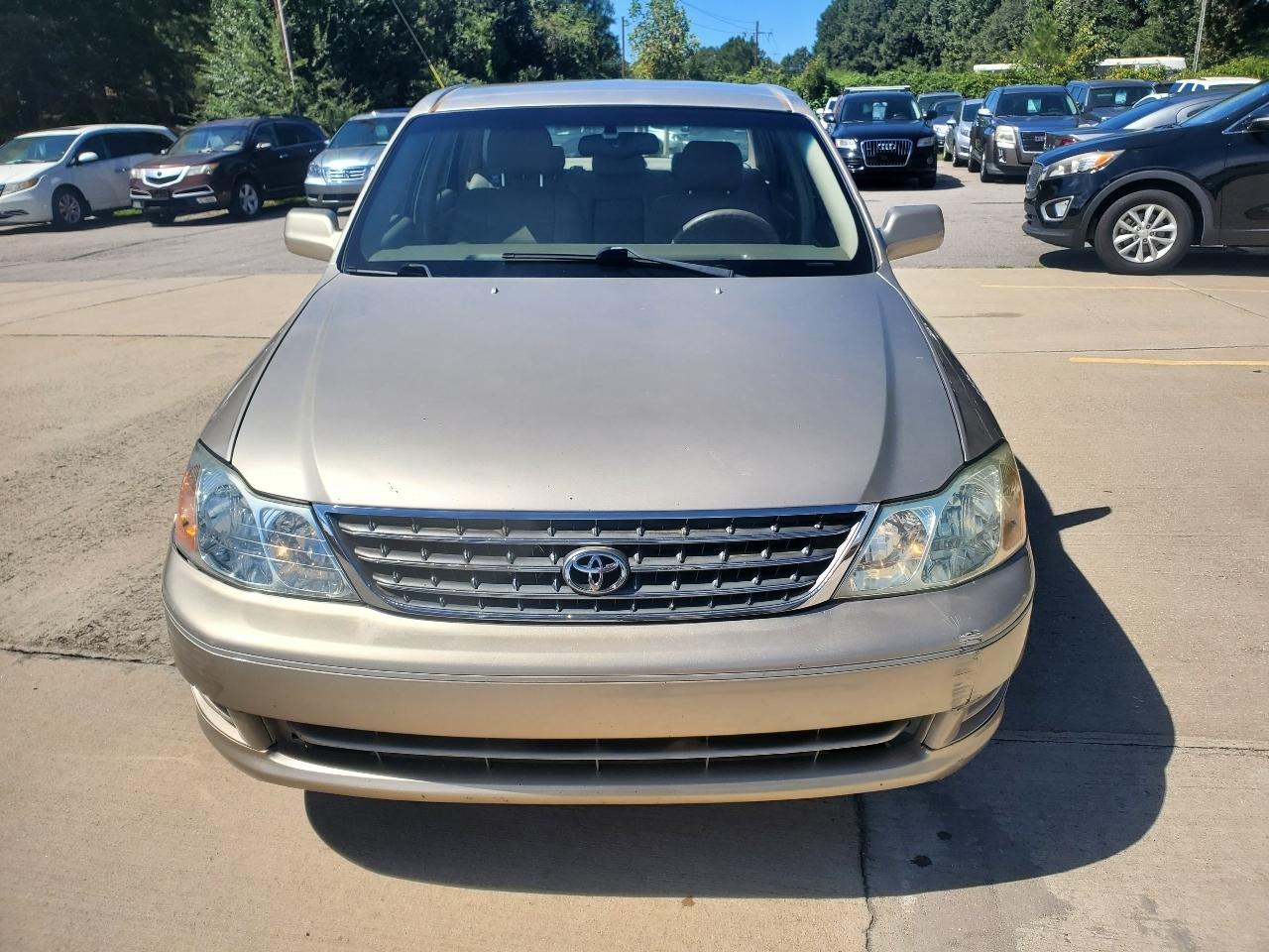Toyota Avalon XL 2003