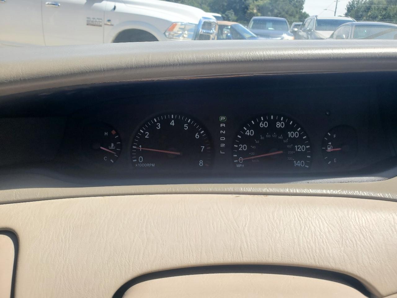 Toyota Avalon XL 2003