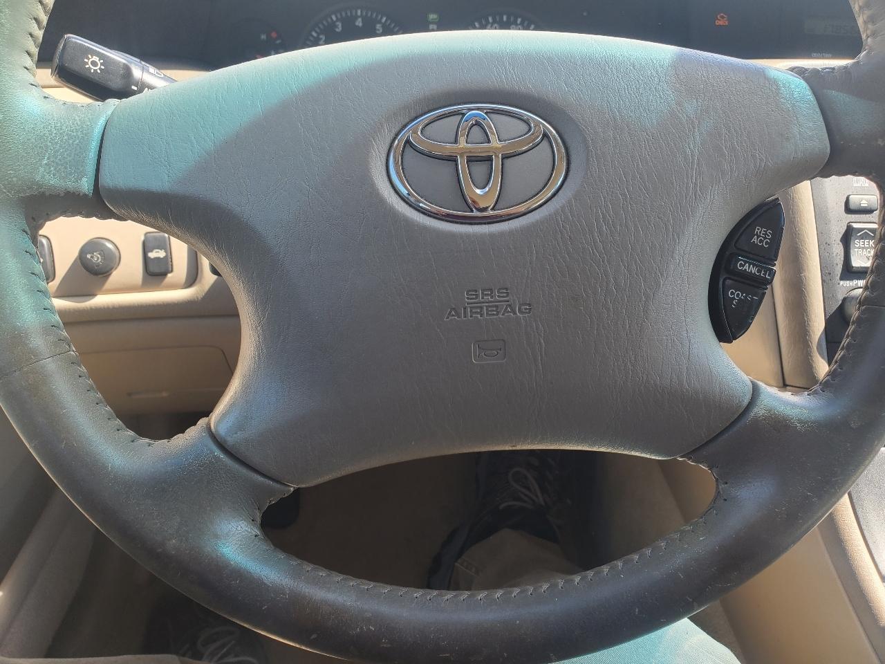 Toyota Avalon XL 2003