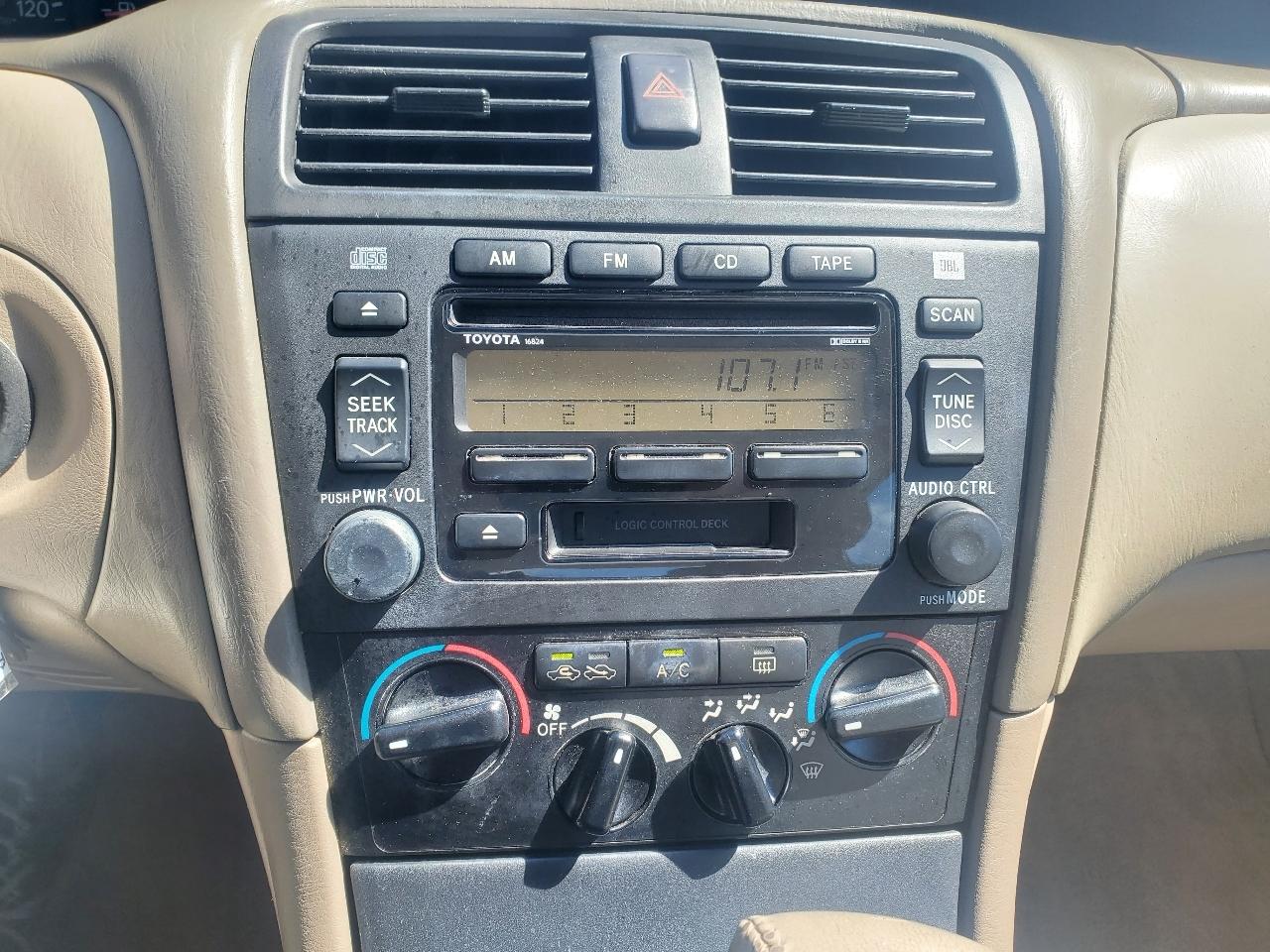 Toyota Avalon XL 2003