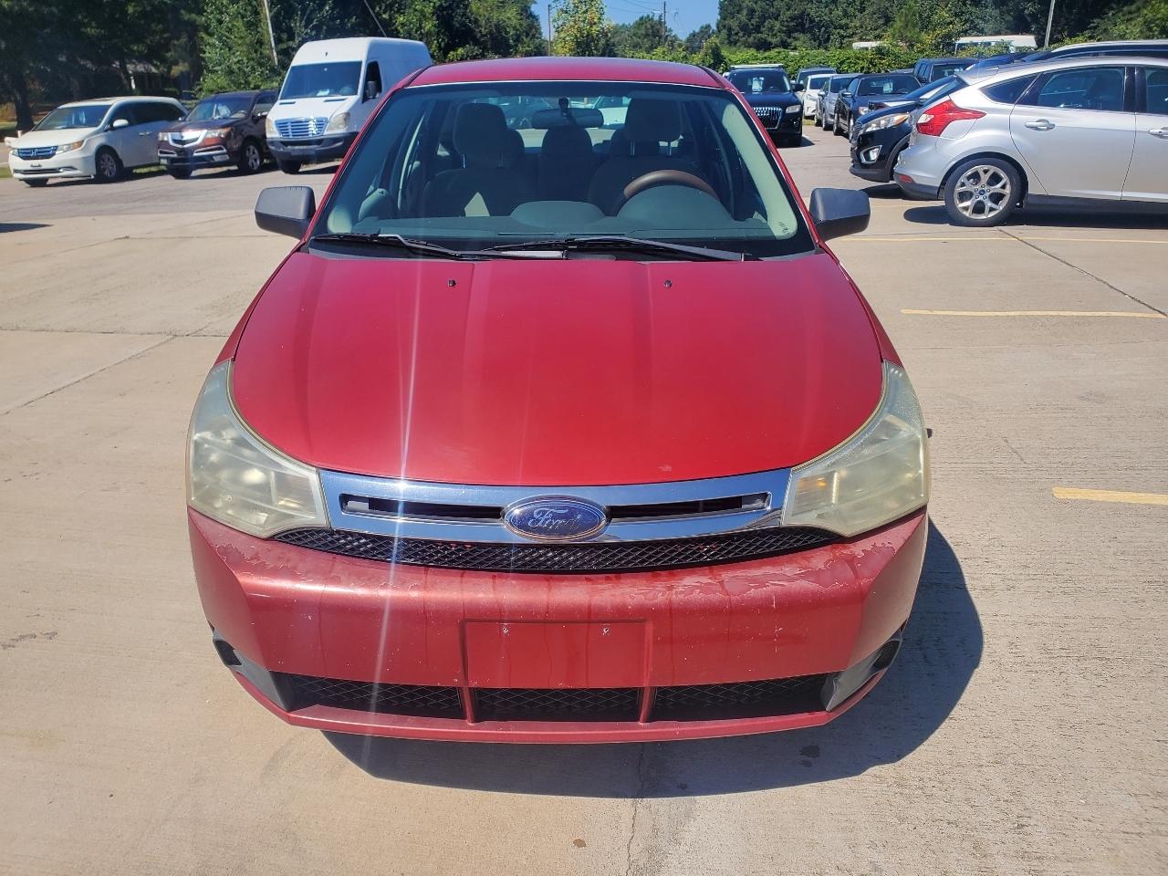 Ford Focus S Sedan 2010