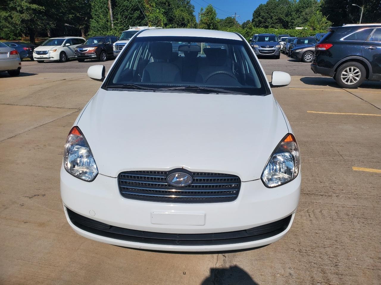 Hyundai Accent GLS 4-Door 2011