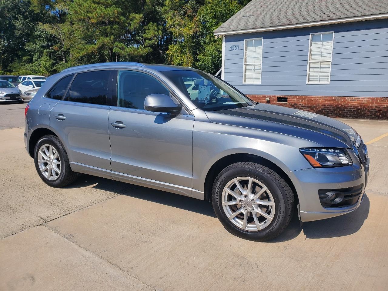 Audi Q5 2.0 quattro Premium 2011