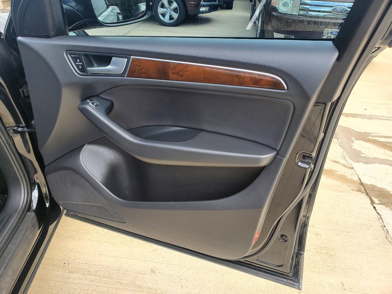 Audi Q5 2.0T Premium quattro 2015