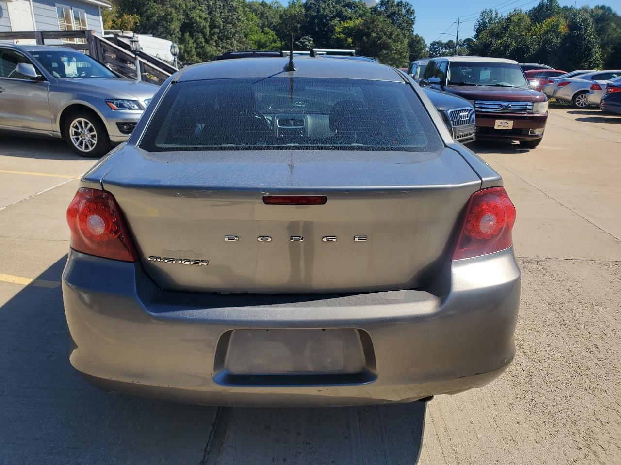 Dodge Avenger SXT 2012