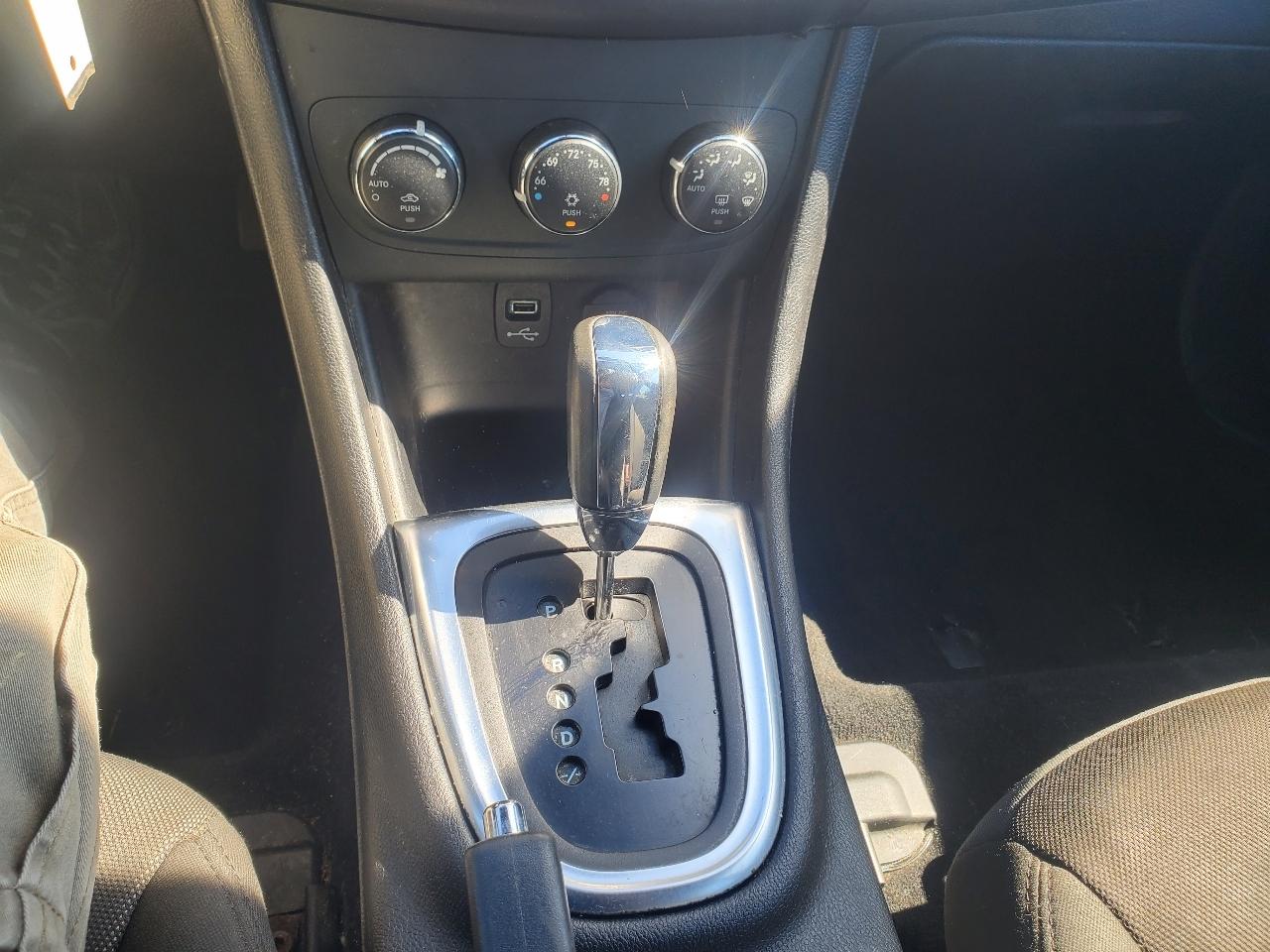 Dodge Avenger SXT 2012