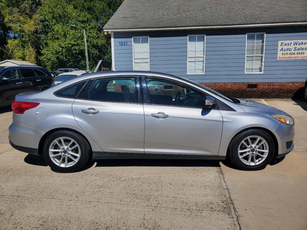 Ford Focus SE Sedan 2015