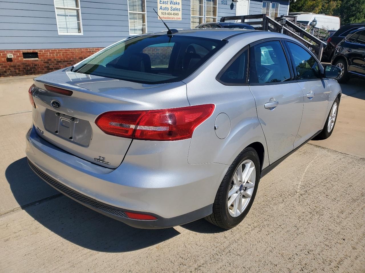 Ford Focus SE Sedan 2015