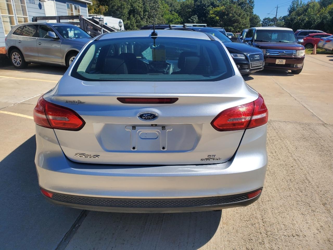 Ford Focus SE Sedan 2015