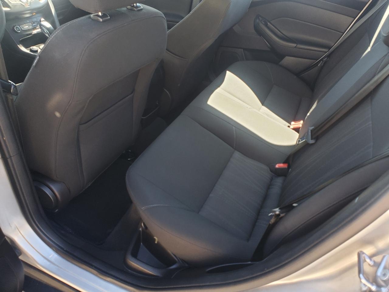 Ford Focus SE Sedan 2015