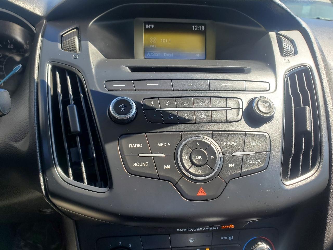 Ford Focus SE Sedan 2015