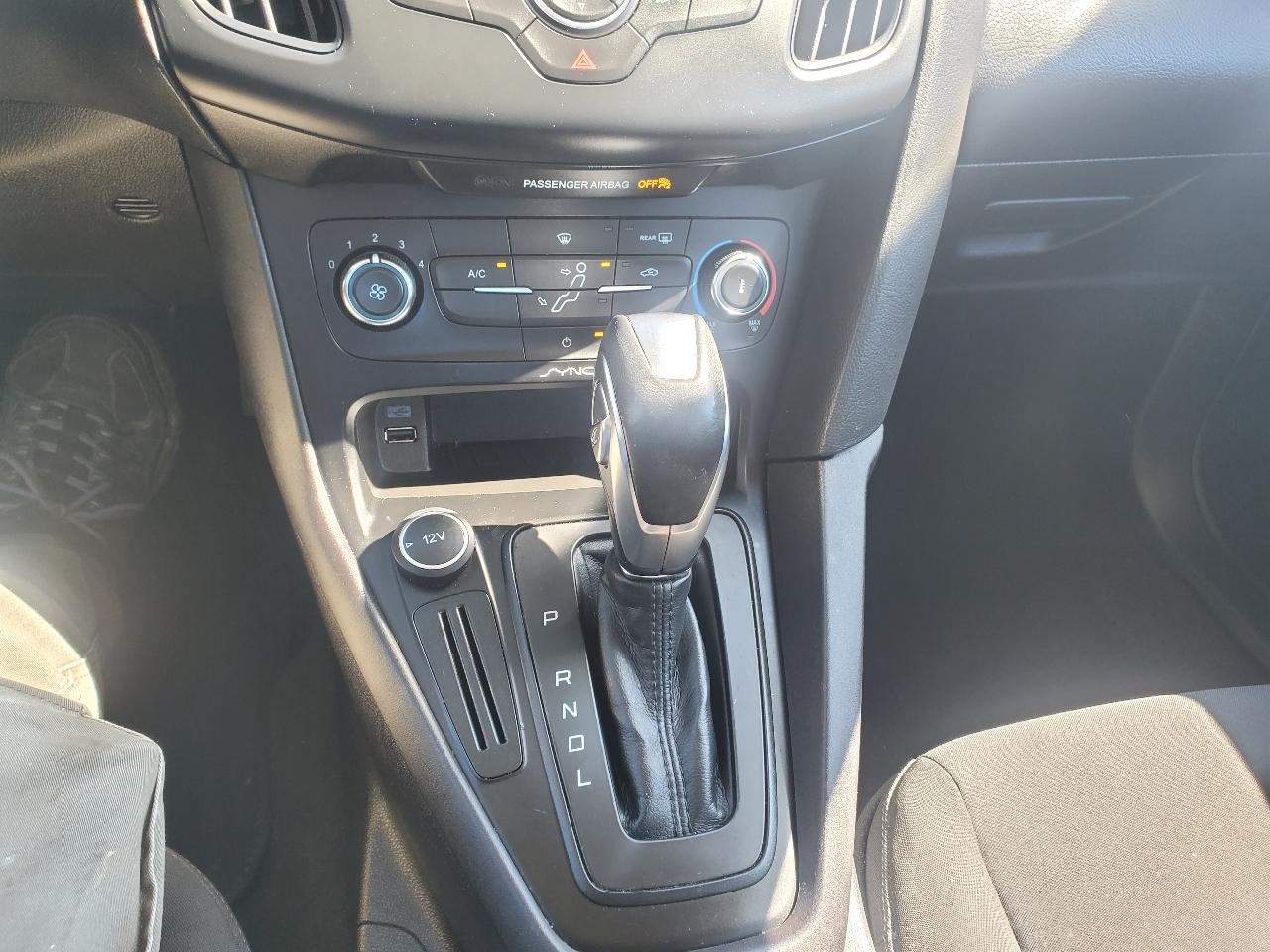 Ford Focus SE Sedan 2015
