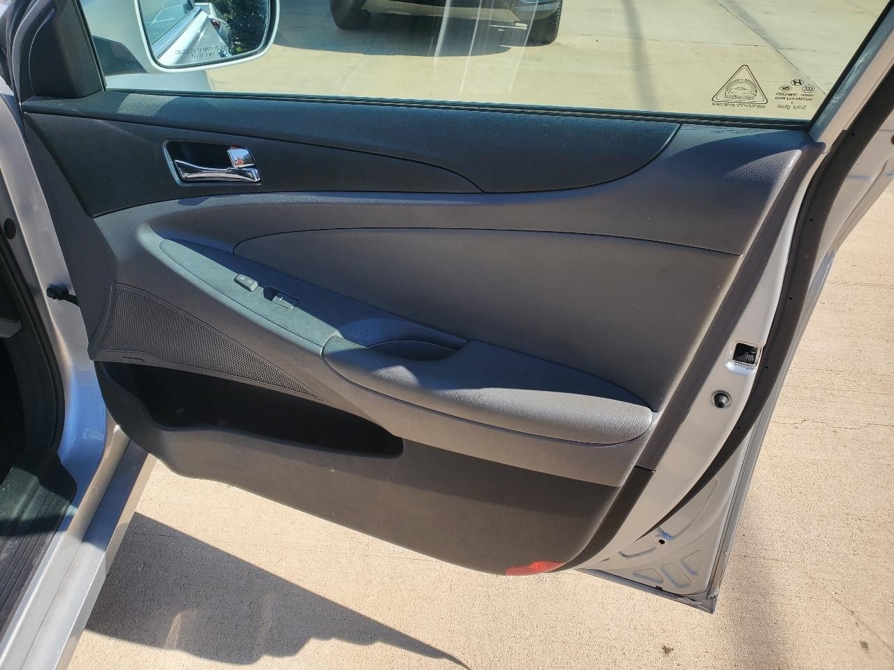 Hyundai Sonata Limited Auto 2013