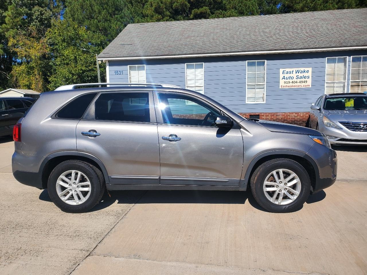 Kia Sorento LX 2WD 2014