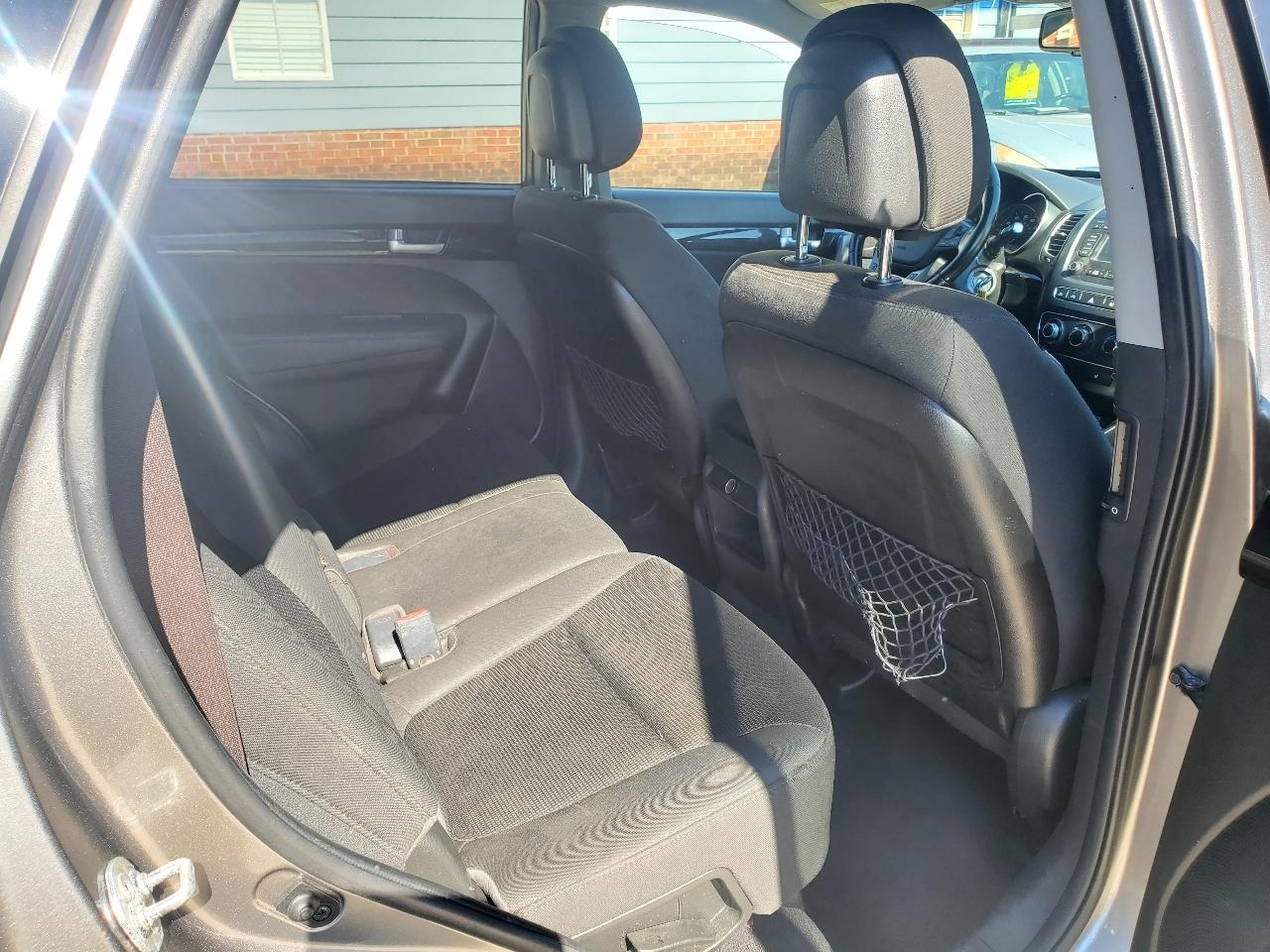 Kia Sorento LX 2WD 2014