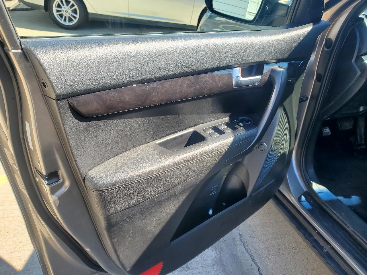 Kia Sorento LX 2WD 2014