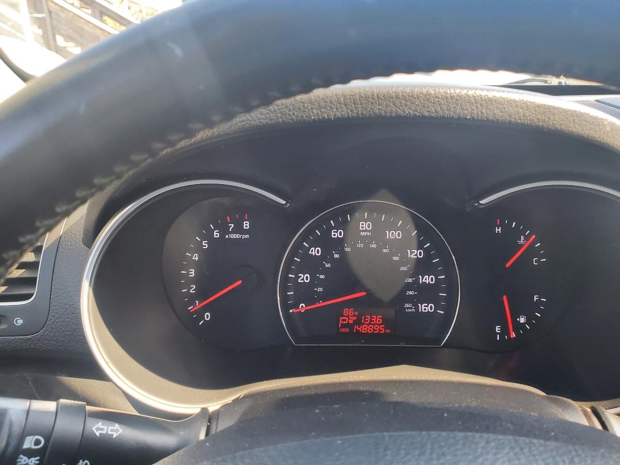 Kia Sorento LX 2WD 2014