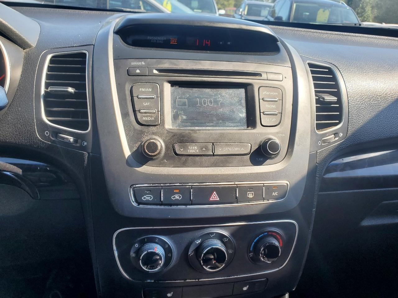 Kia Sorento LX 2WD 2014